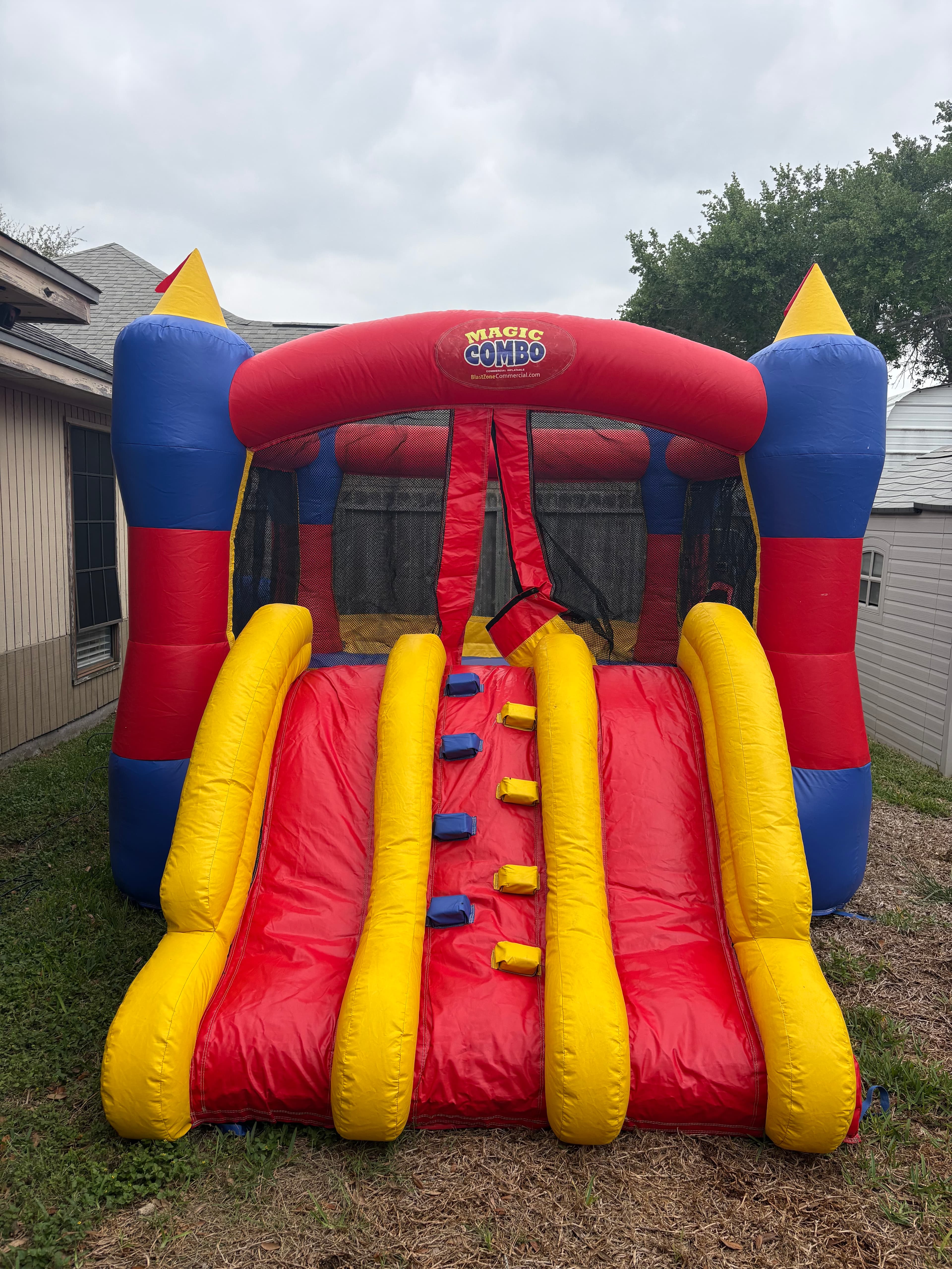 Magic Party Castle Jumper